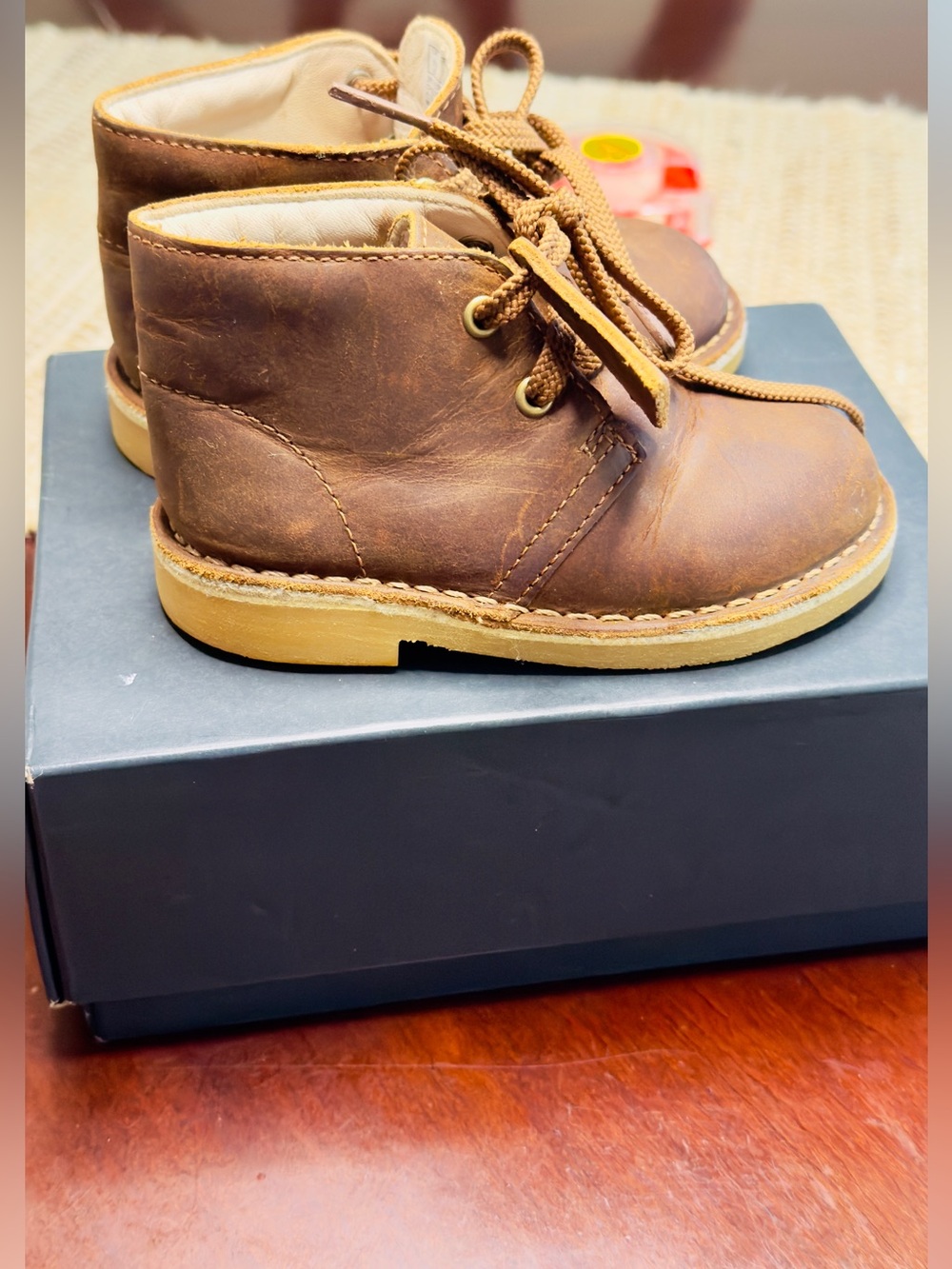 Original Clarks Kids' Desert Boot in Beeswax Brown Leather - Picture 5 of 6